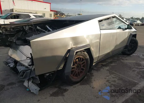 2024 Tesla Cybertruck All-Wheel Drive from USA, damaged, VIN 7G2CEHED0RA028785